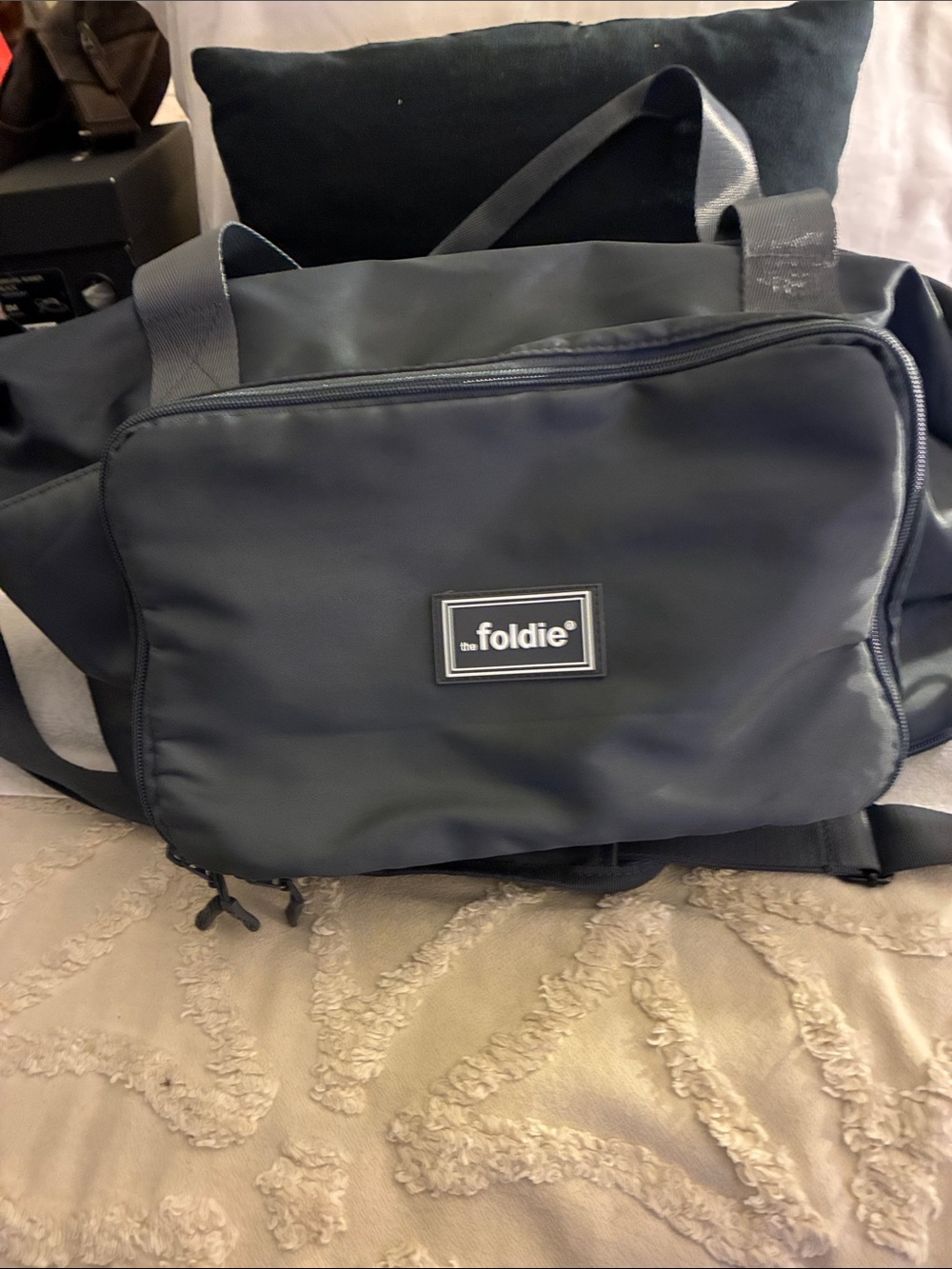 NWOT The Foldie Black Duffel Bag with Front Pocket-Great bag!!!